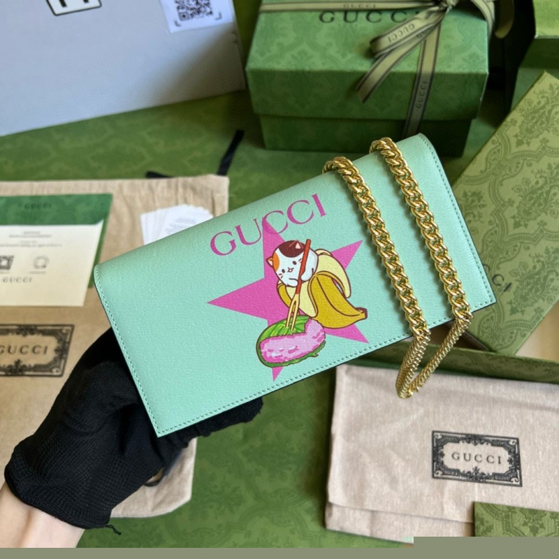 G*u*i wallets & purse